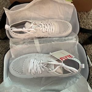 Nfinity Flyte Cheer shoes